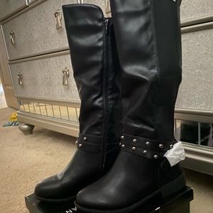 NEW Ella Boots - with box